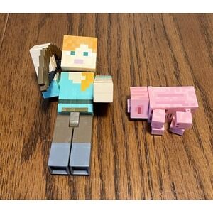 Minecraft Survival Mode Chopping Alex Action Figure‎ and Pig Figure